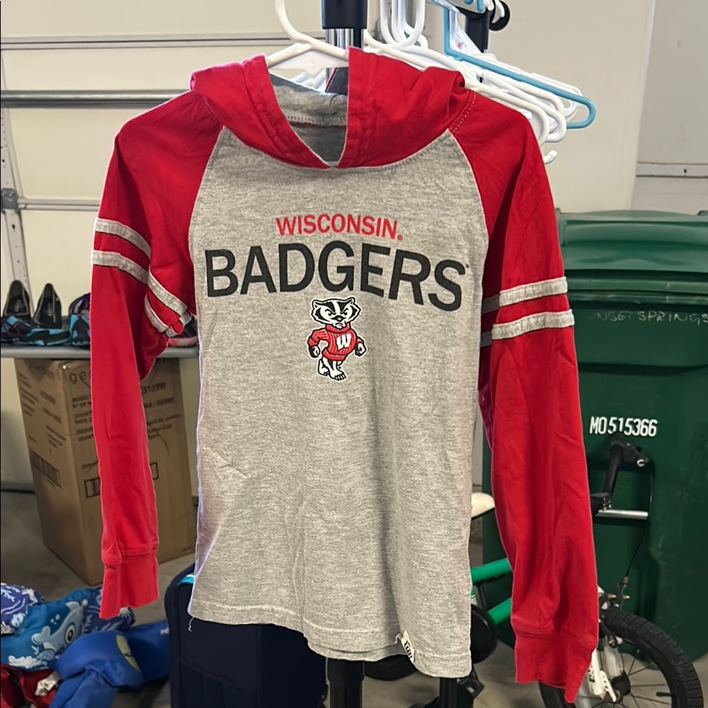 Wisconsin Badgers Kids Long sleeve Hoodie - Red and Gray